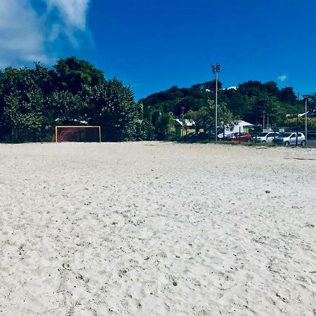 Appartement Au Bord De Mer Le Moule Esterno foto