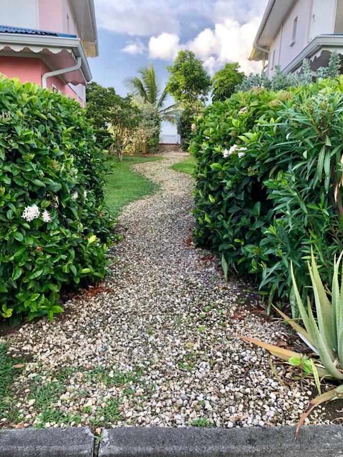 Appartement Au Bord De Mer Le Moule Esterno foto